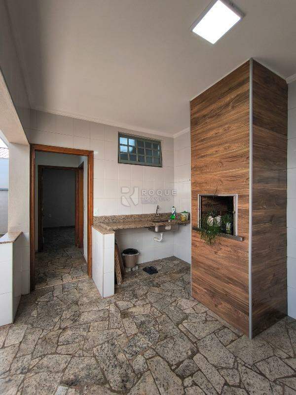 Casa Residencial à venda no bairro Jardim Santo André: ÁREA GOURMET