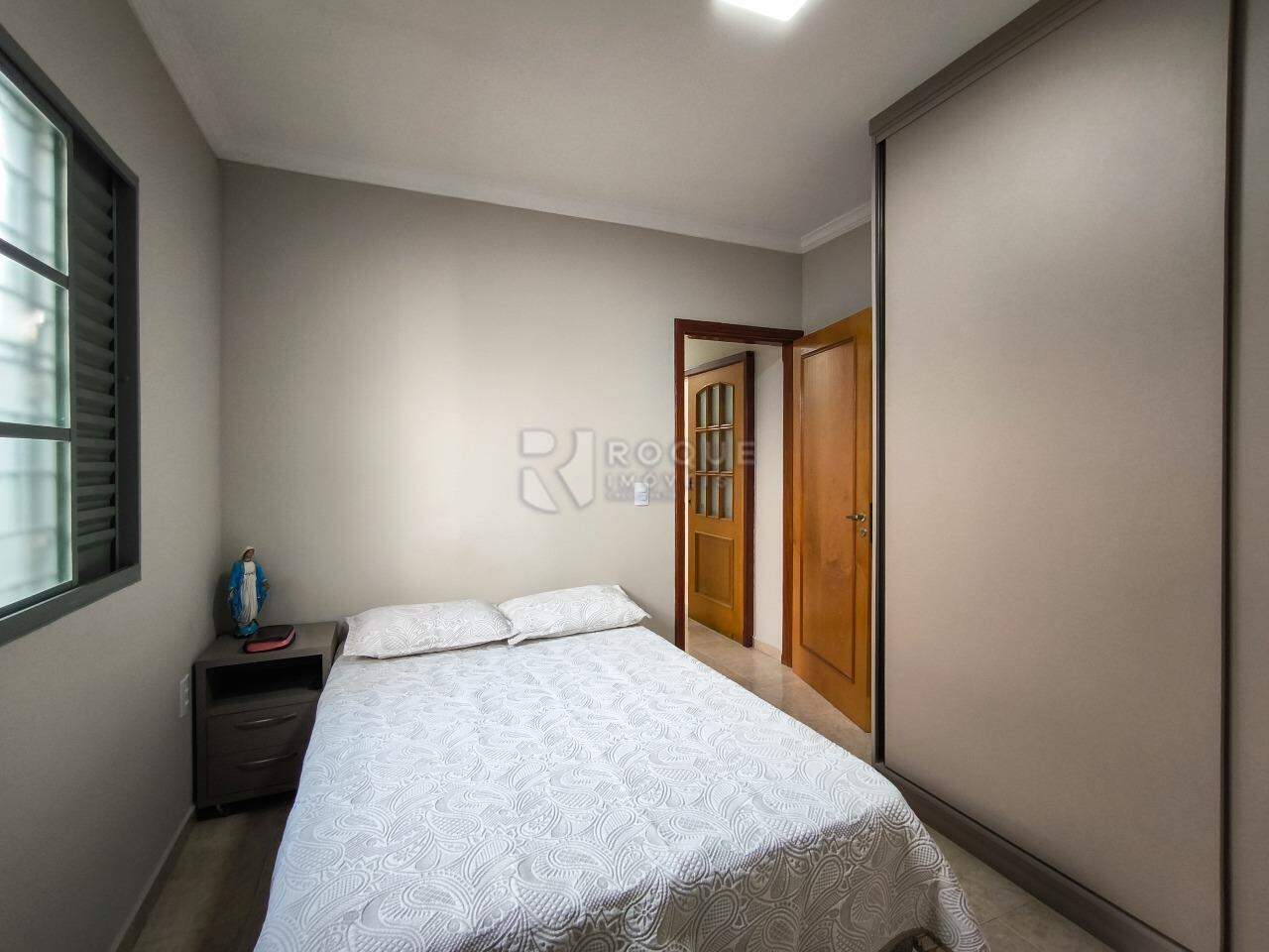 Casa Residencial à venda no bairro Jardim Santo André: SUÍTE 1