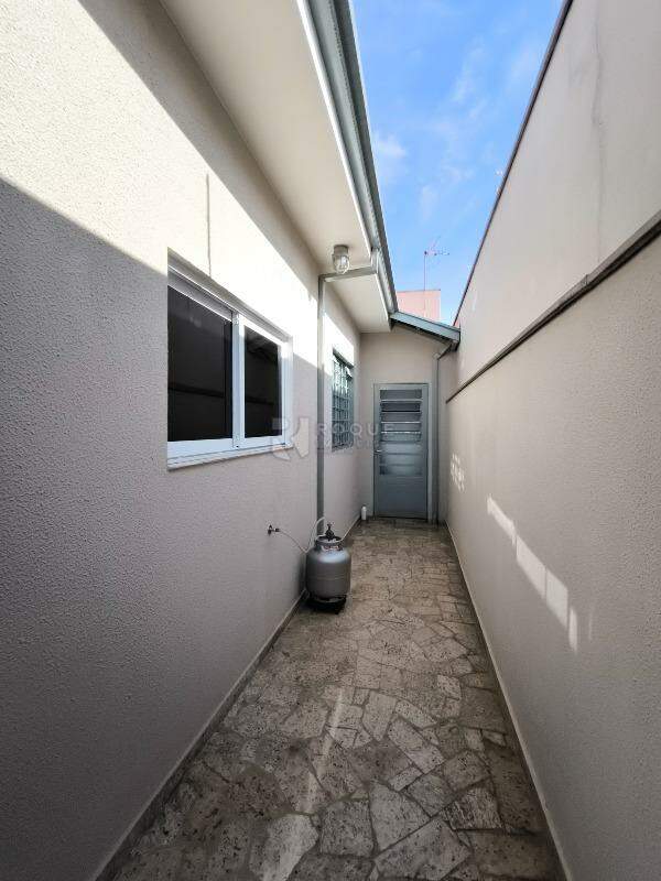 Casa Residencial à venda no bairro Jardim Santo André: ENTRADA DE SERVIÇO