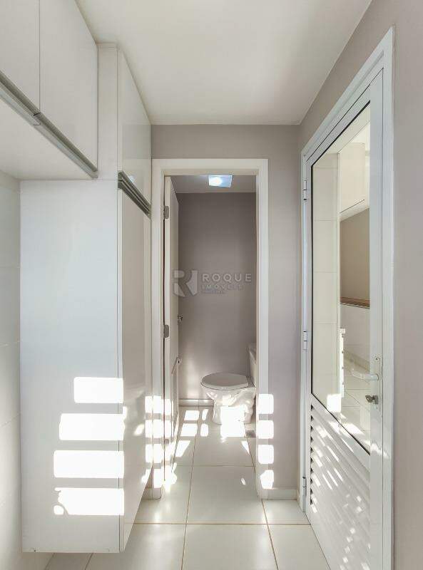 Apartamento à venda no bairro Jardim Santo André: Área de serviço 
