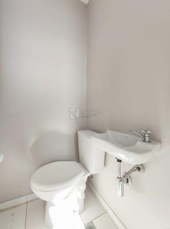 Apartamento à venda no bairro Jardim Santo André: WC fundo 