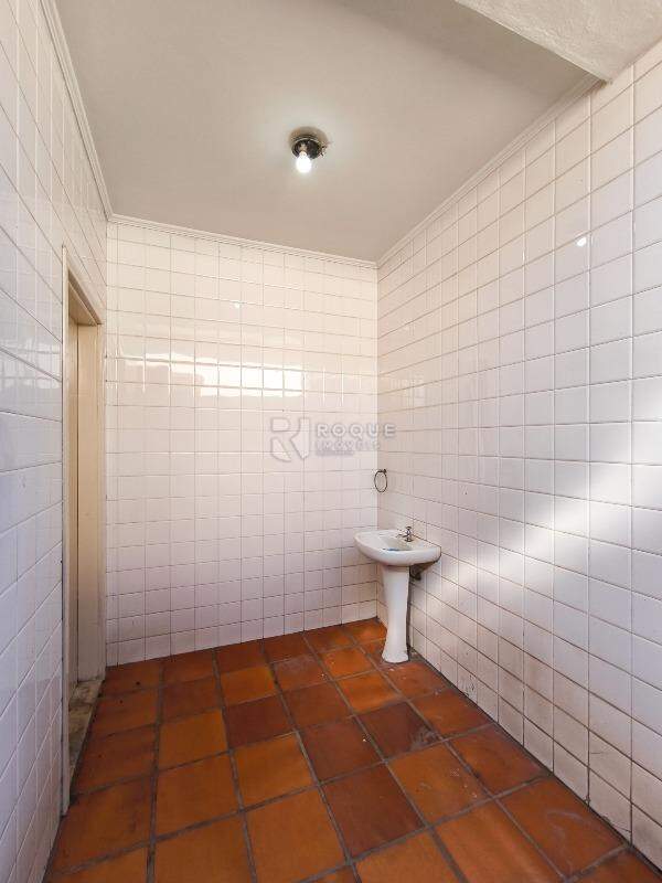 Casa Residencial para aluguel no bairro Jardim Montezuma: LAVANDERIA