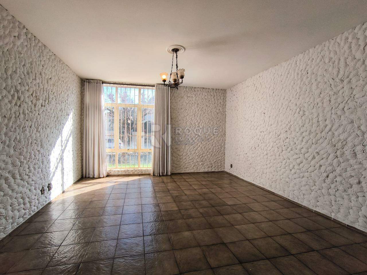 Casa Residencial para aluguel no bairro Jardim Montezuma: SALA DE ESTAR