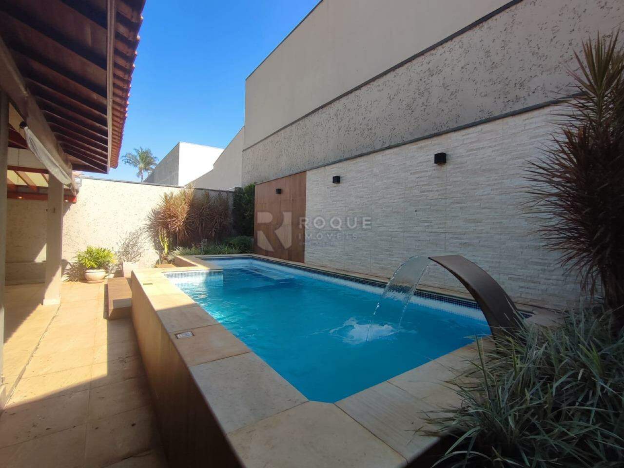 Casa em condomínio à venda no bairro Jardim Florença: