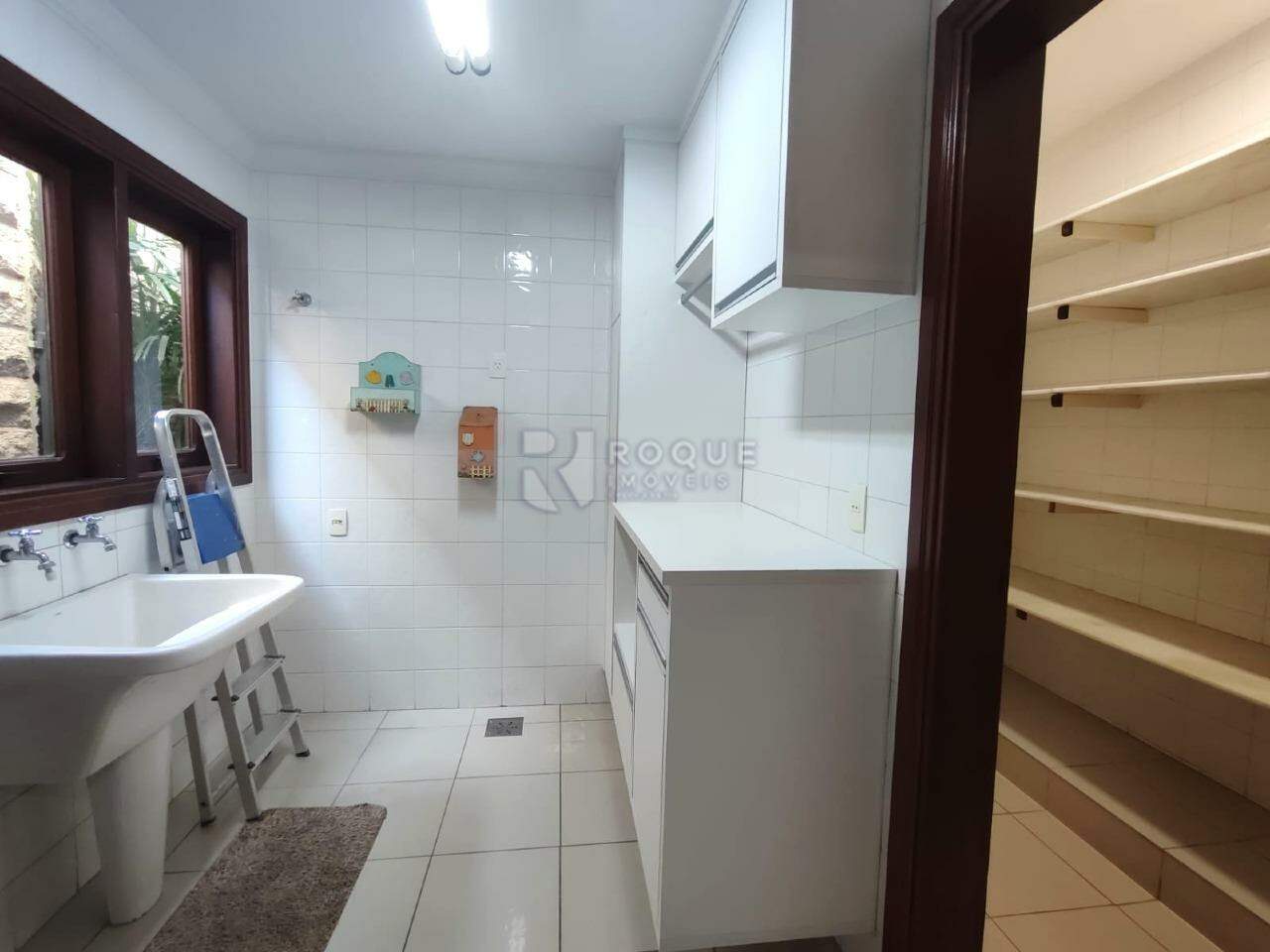 Casa em condomínio à venda no bairro Jardim Florença: