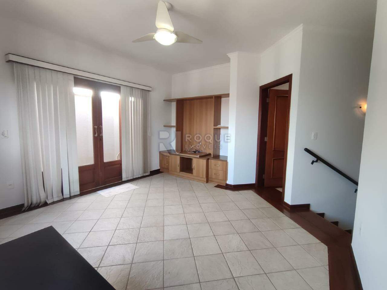 Casa em condomínio à venda no bairro Jardim Florença: