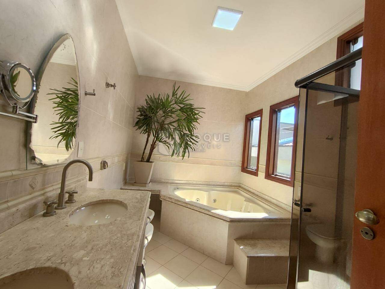 Casa em condomínio à venda no bairro Jardim Florença: