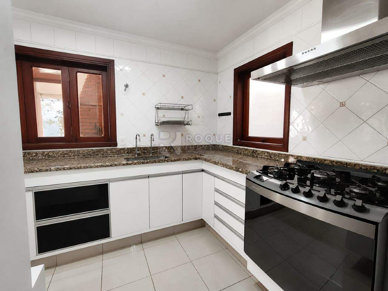 Casa em condomínio à venda no bairro Jardim Florença: