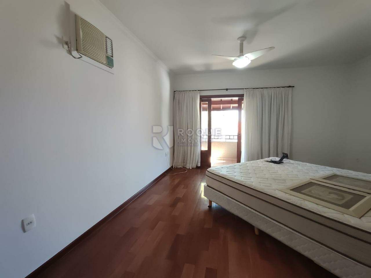 Casa em condomínio à venda no bairro Jardim Florença: