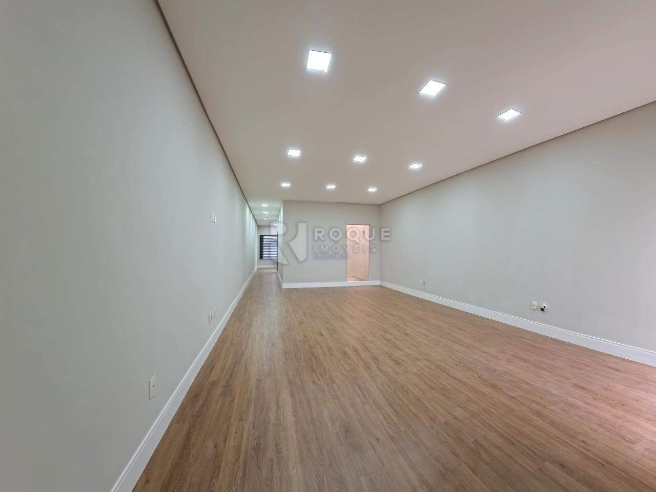 Prédio Comercial à venda no bairro Centro: 