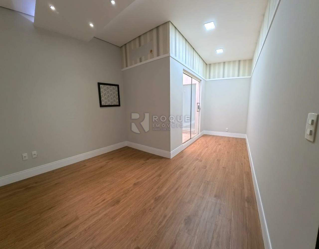 Prédio Comercial à venda no bairro Centro: 