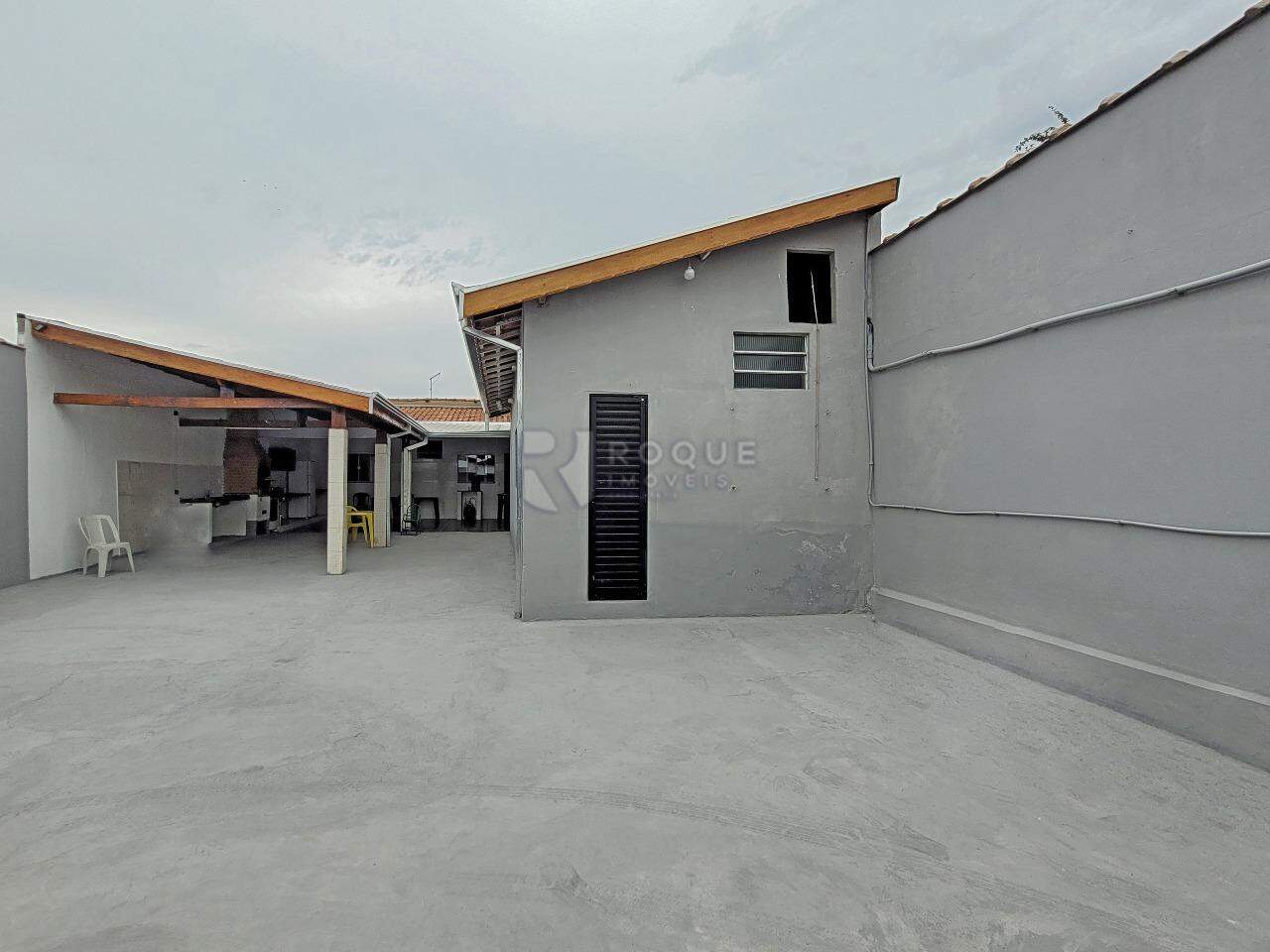 Casa Residencial para aluguel no bairro Jardim Hortência: Garagem