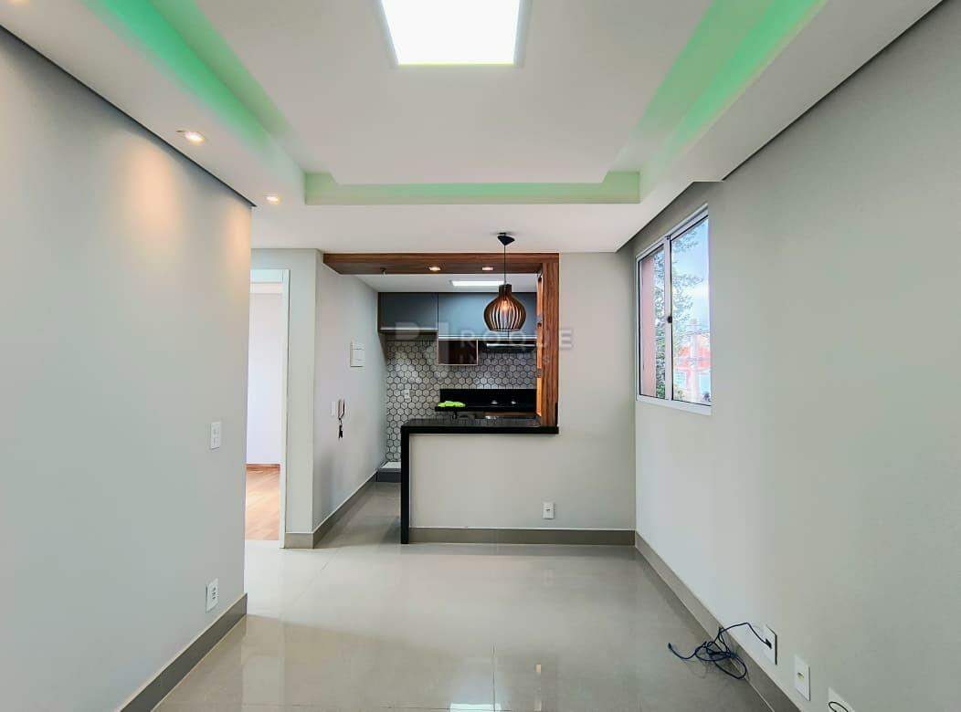 Apartamento para aluguel no bairro Jardim Colina Verde: Sala