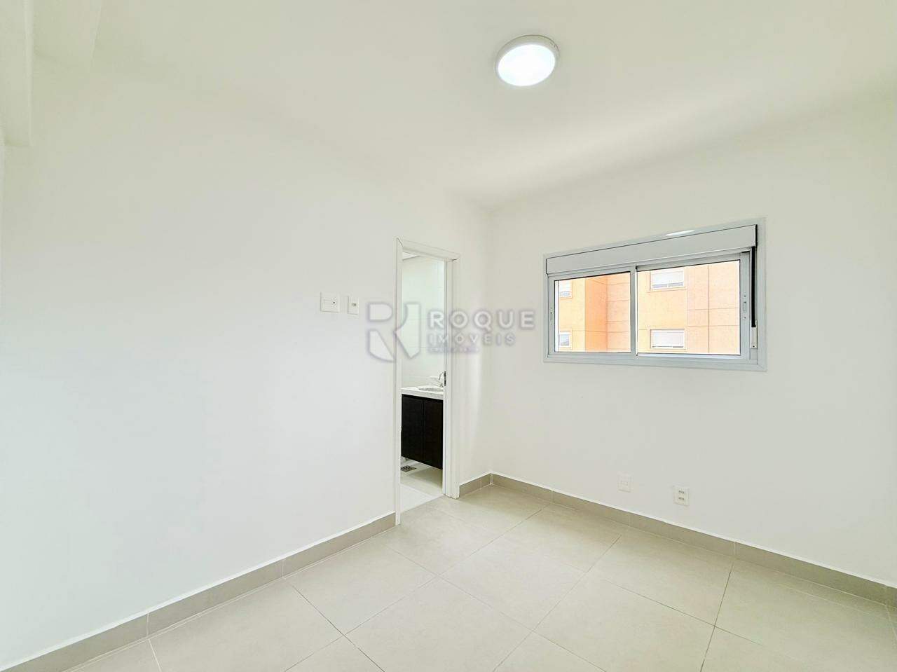 Apartamento para aluguel no bairro Vila Primavera: Dormitório 02 Suíte