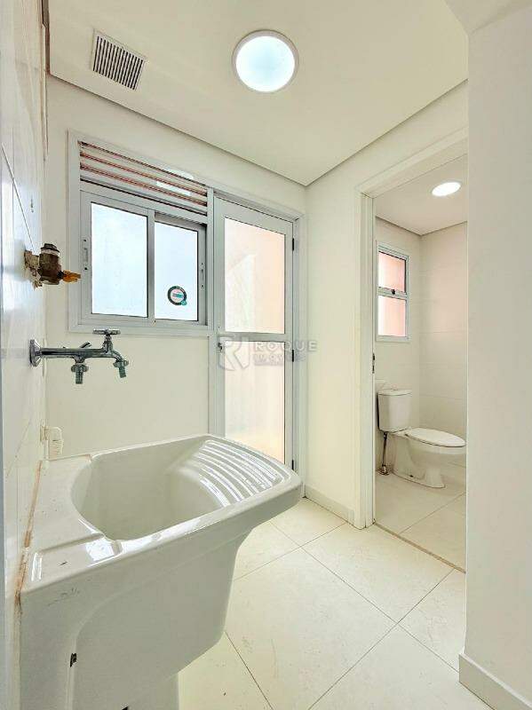 Apartamento para aluguel no bairro Vila Primavera: Lavanderia