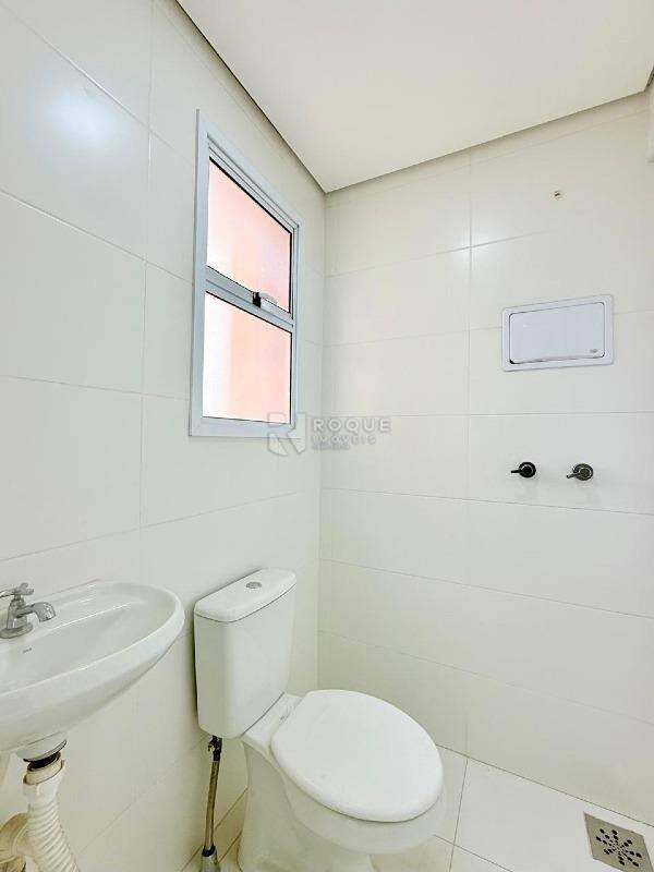 Apartamento para aluguel no bairro Vila Primavera: Wc Serviço