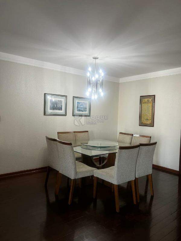 Apartamento à venda no bairro Centro: 