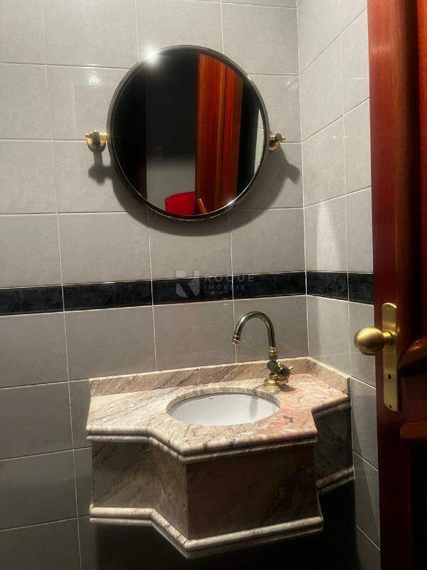Apartamento à venda no bairro Centro: 