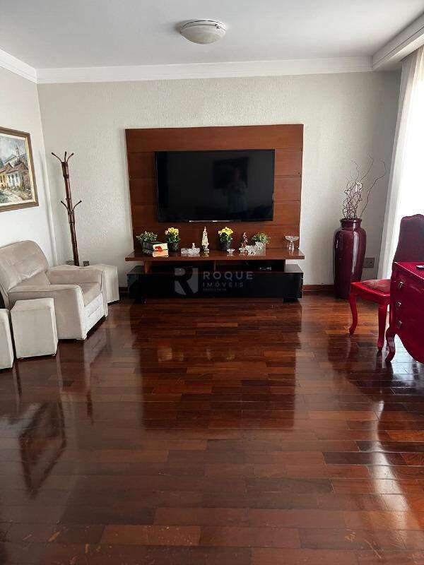 Apartamento à venda no bairro Centro: 