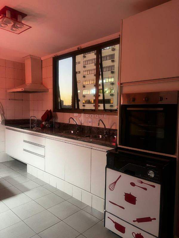 Apartamento à venda no bairro Centro: 