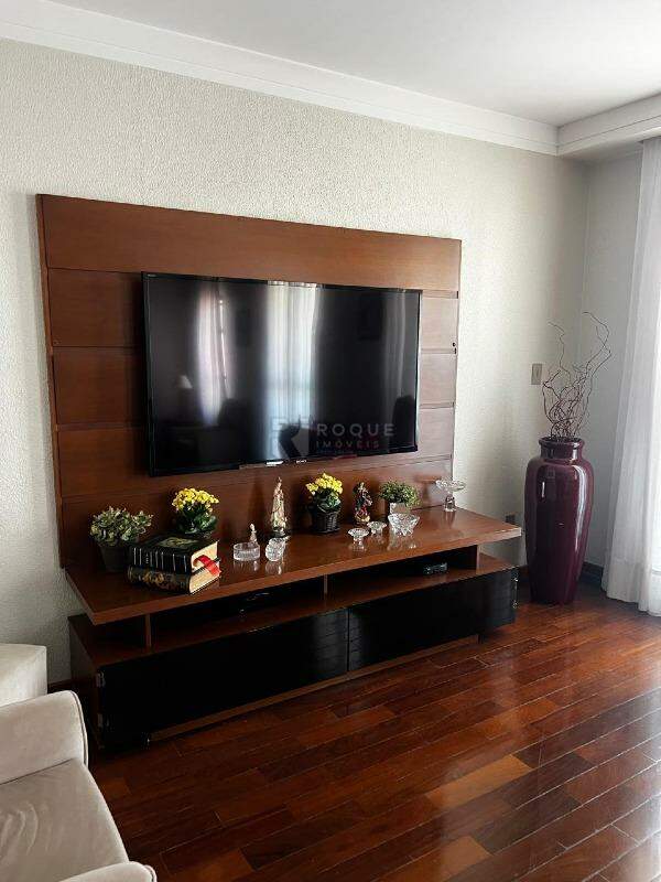 Apartamento à venda no bairro Centro: 
