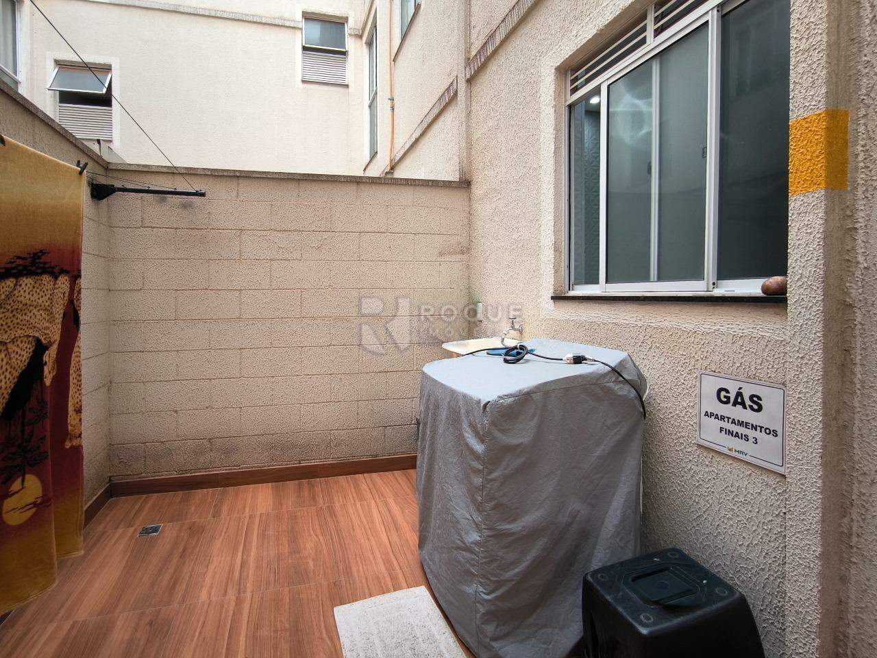 Apartamento à venda no bairro Fazenda Duas Barras: QUINTAL