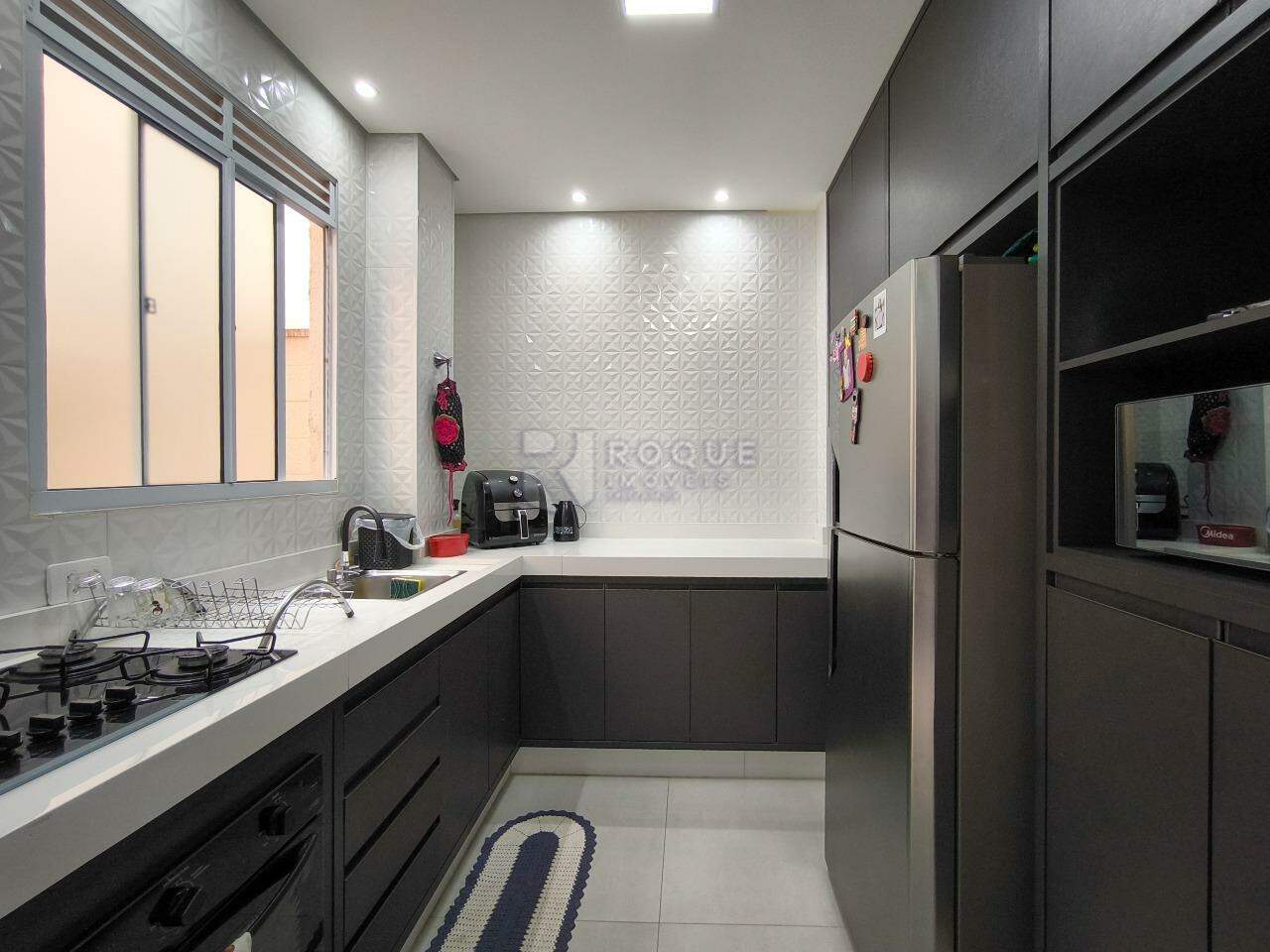Apartamento à venda no bairro Fazenda Duas Barras: COZINHA