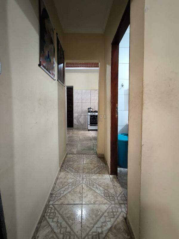 Casa Residencial à venda no bairro Parque Residencial Santa Eulália: CORREDOR INTERNO