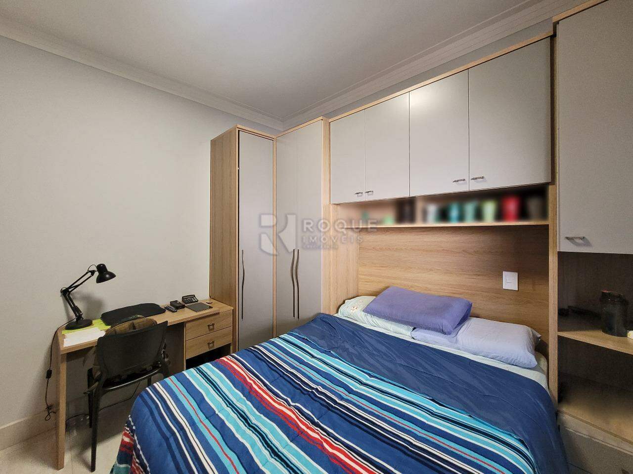 Casa em condomínio à venda no bairro Jardim Residencial Campo Novo: Dormitório 2