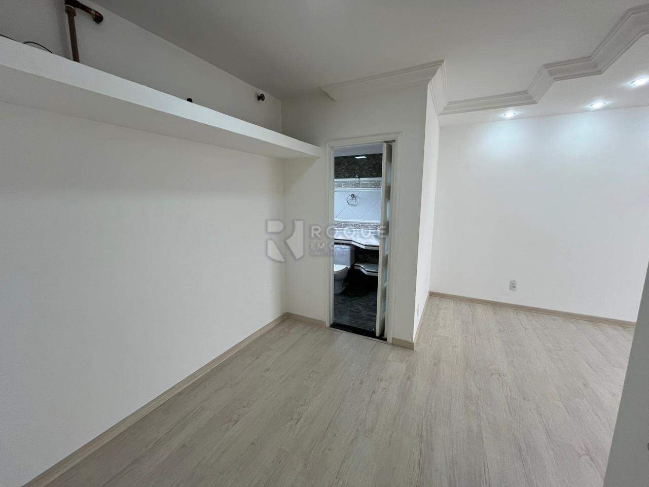 Apartamento à venda no bairro Centro: