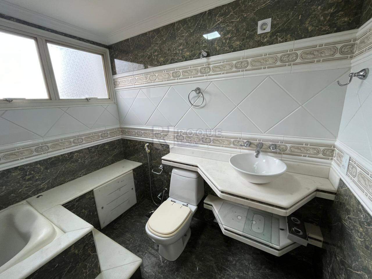 Apartamento à venda no bairro Centro: