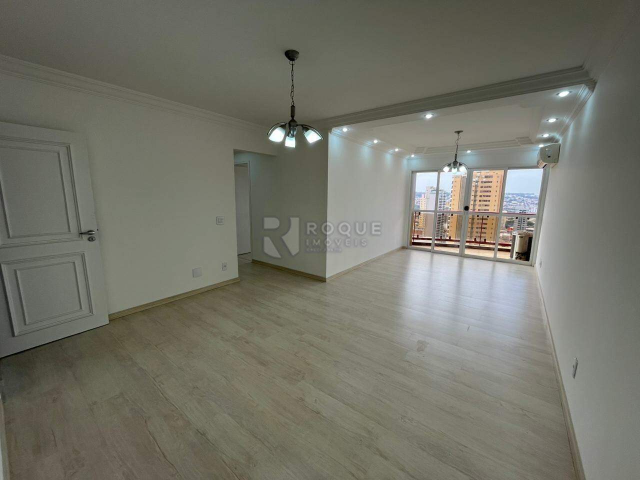Apartamento à venda no bairro Centro: