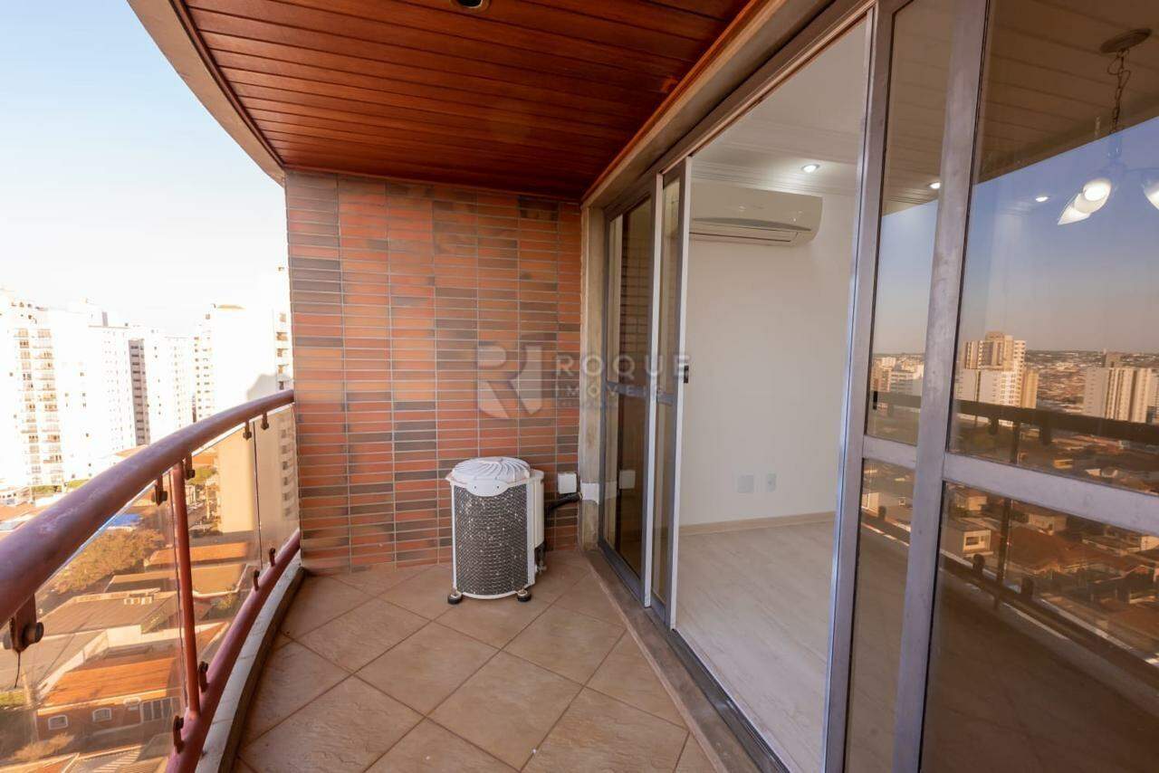 Apartamento à venda no bairro Centro:
