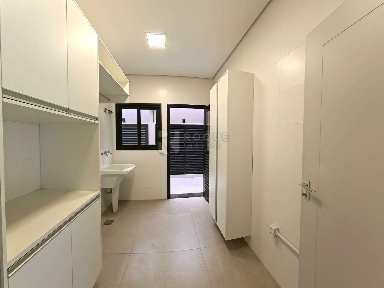 Casa em condomínio à venda no bairro Jardim Florença: