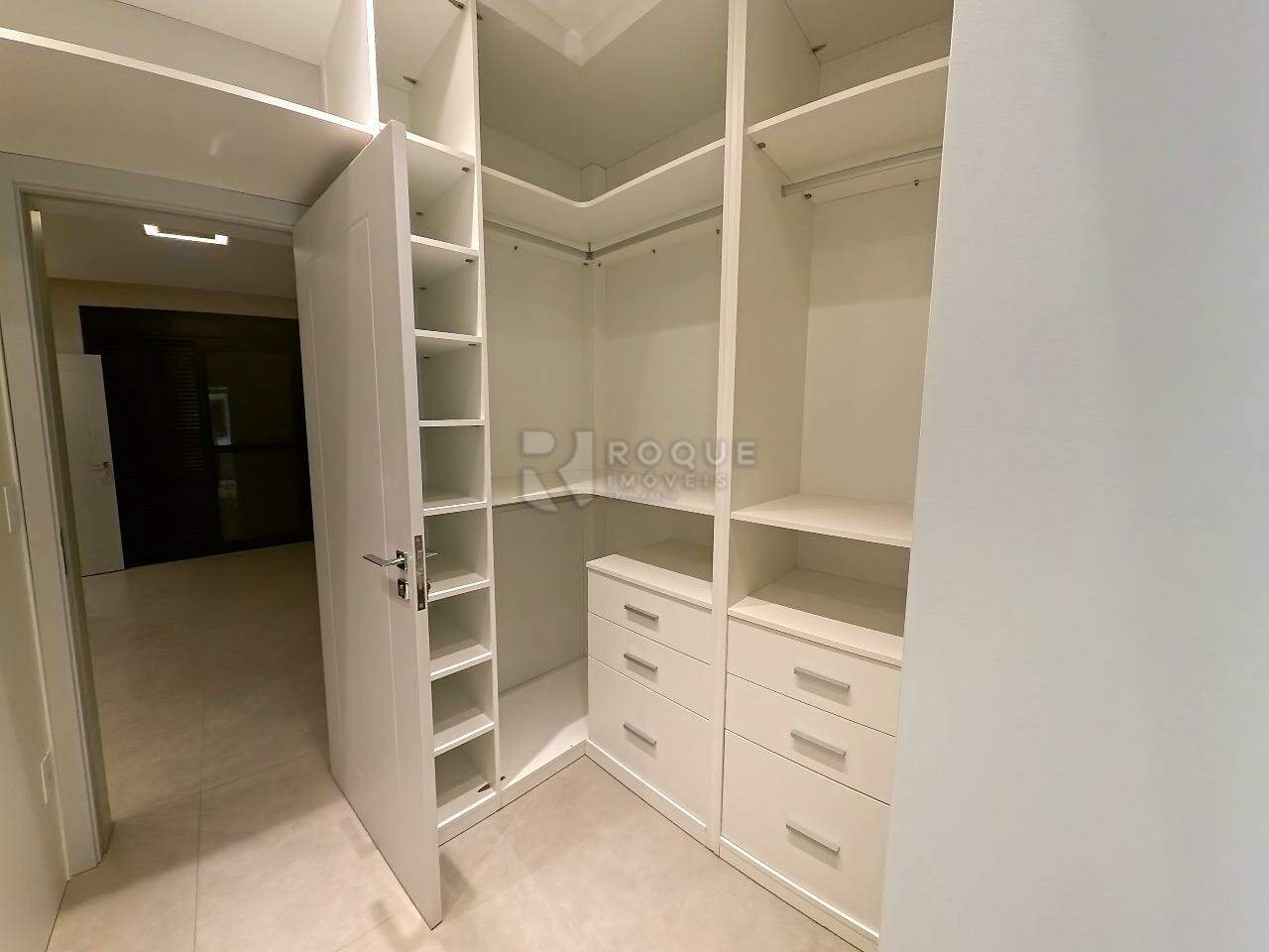 Casa em condomínio à venda no bairro Jardim Florença: