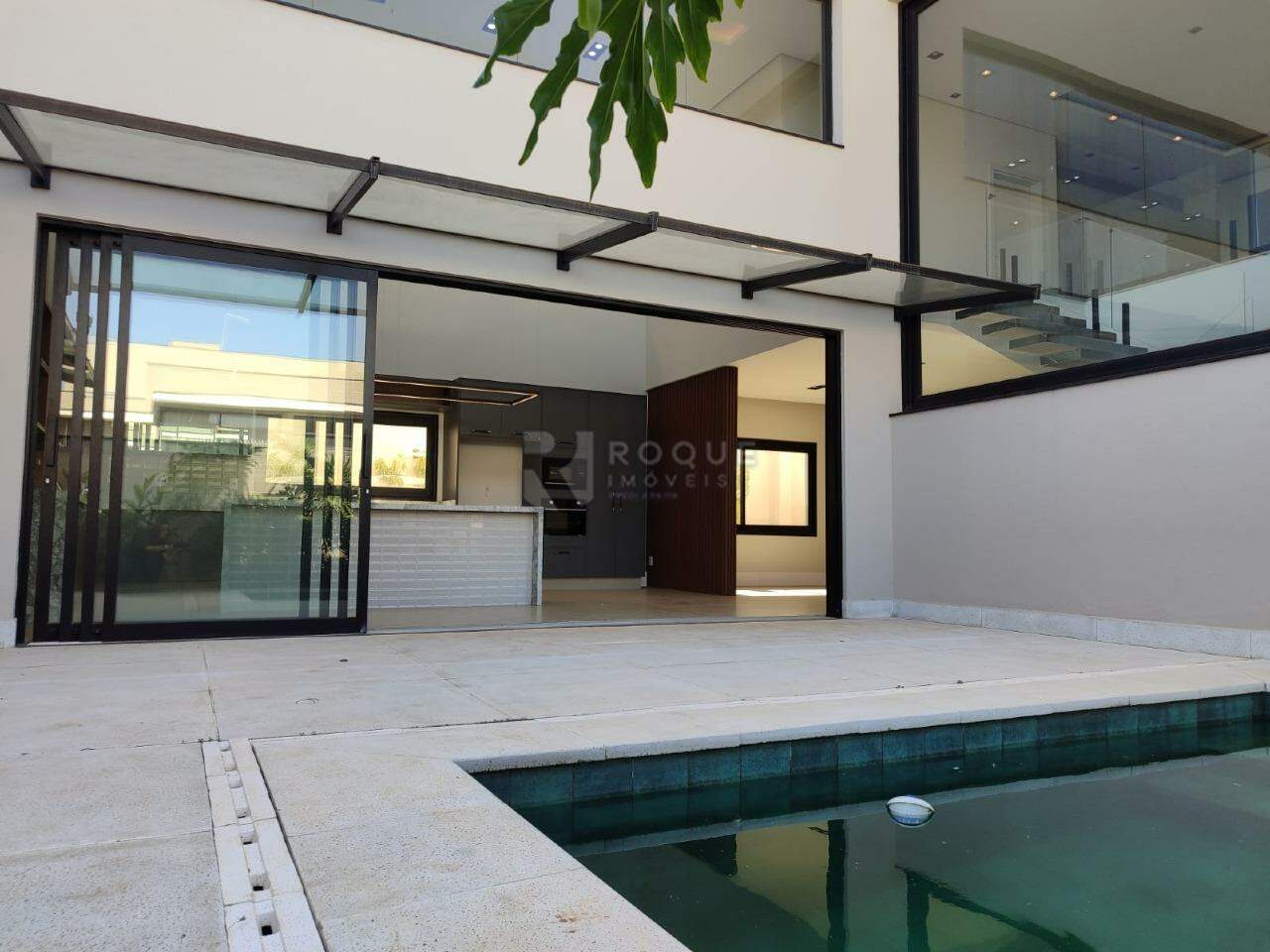 Casa em condomínio à venda no bairro Jardim Florença: 