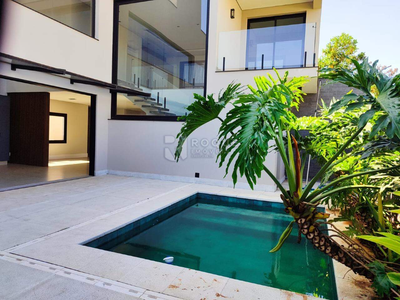 Casa em condomínio à venda no bairro Jardim Florença: