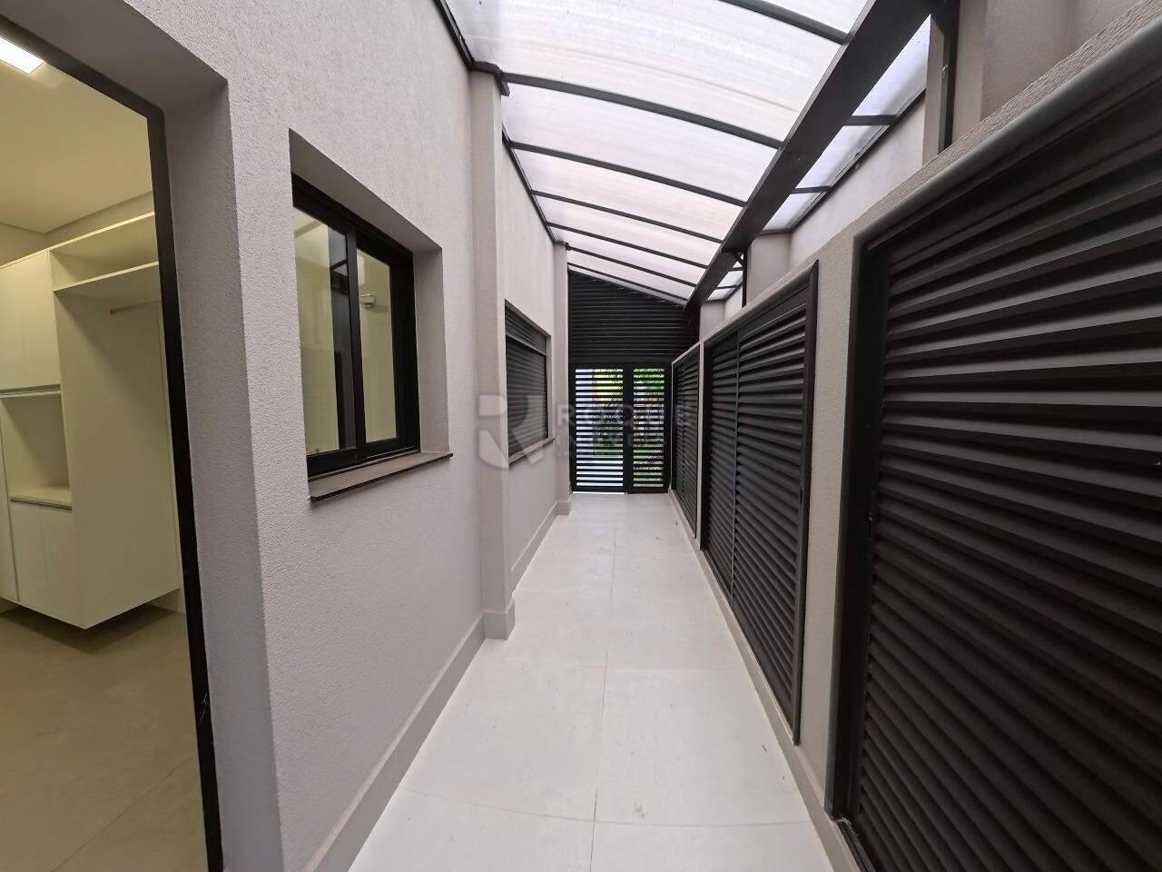 Casa em condomínio à venda no bairro Jardim Florença: