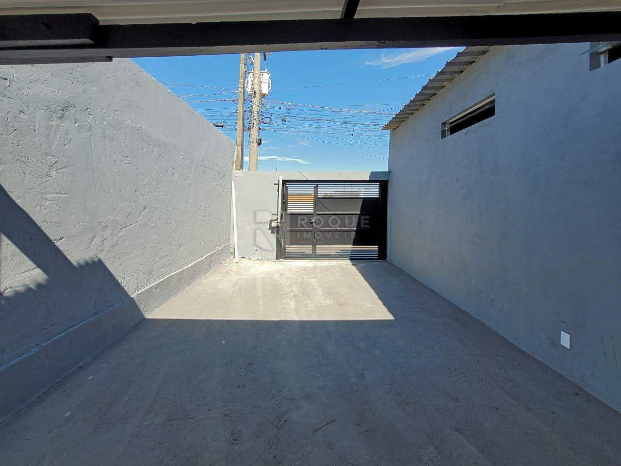 Casa Residencial para aluguel no bairro Jardim Residencial Antonio Simonetti III: Garagem