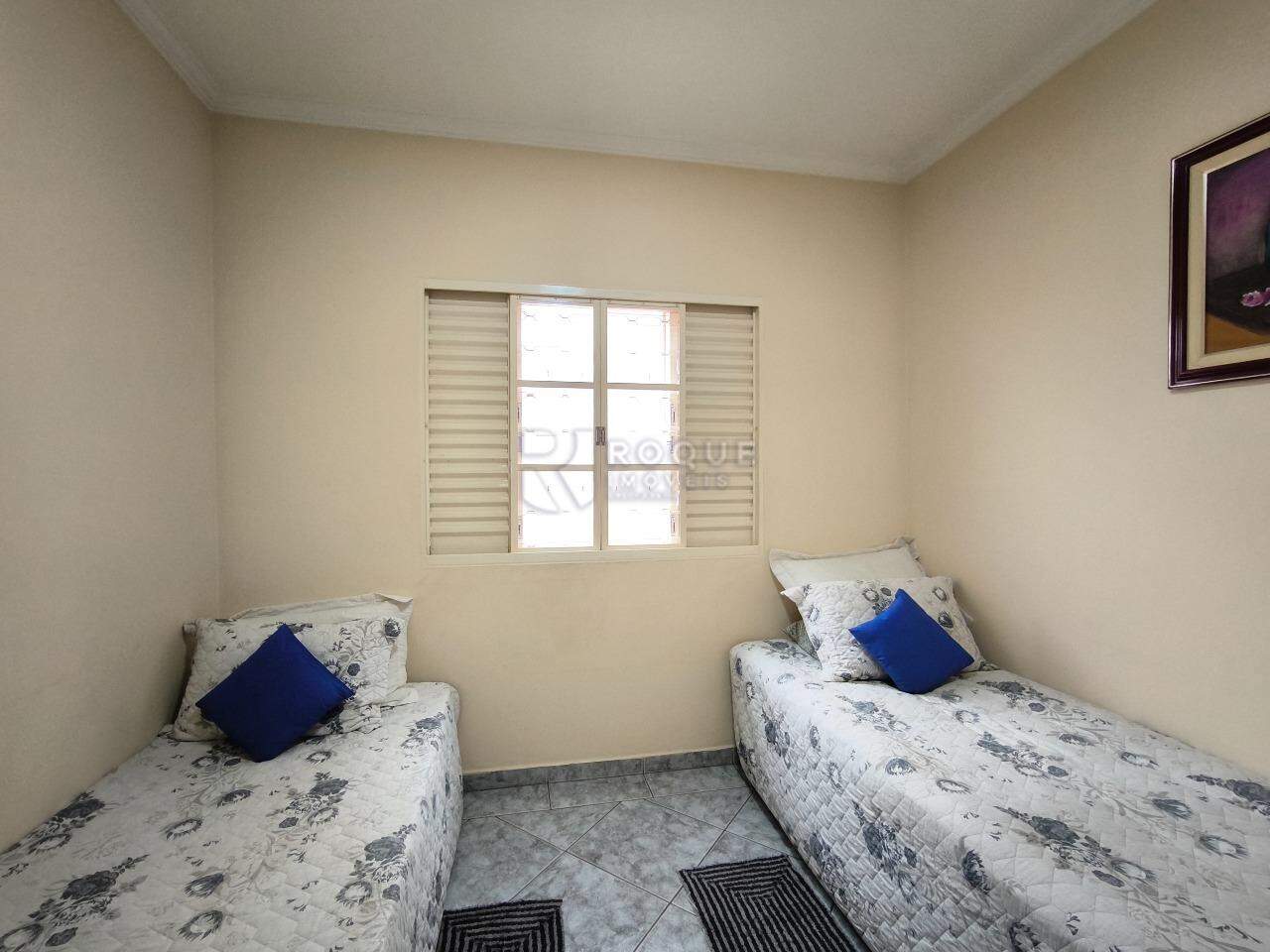 Casa Residencial à venda no bairro Jardim Adélia Cavicchia Grotta: DORMITÓRIO 2
