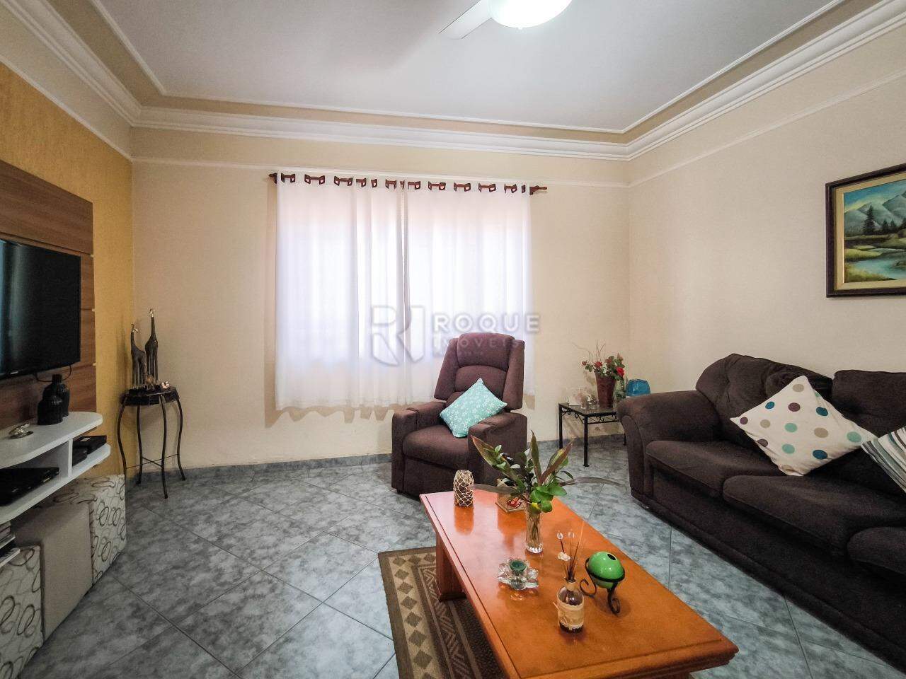 Casa Residencial à venda no bairro Jardim Adélia Cavicchia Grotta: SALA DE ESTAR