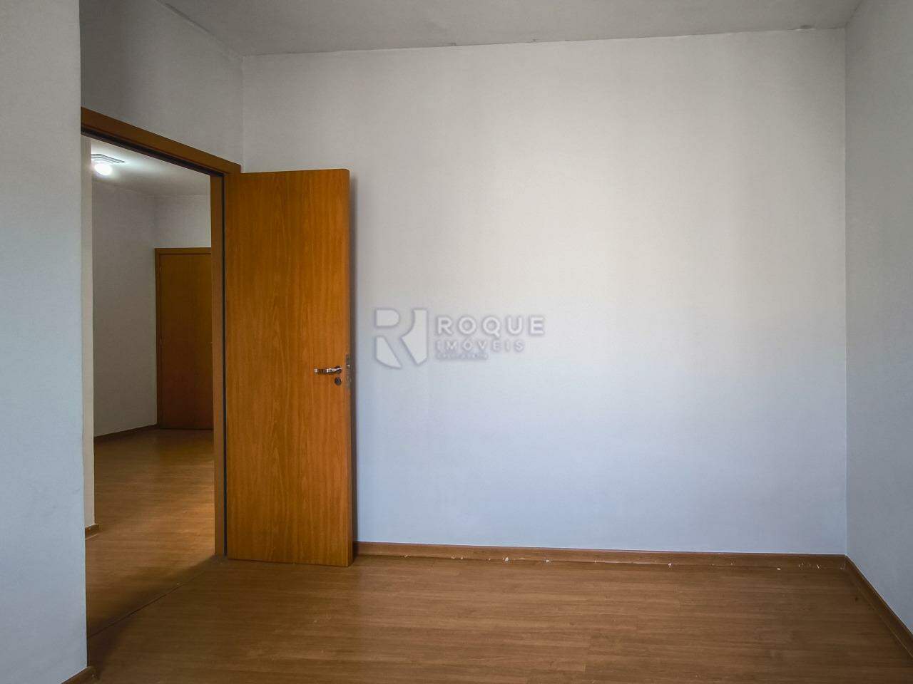Apartamento à venda no bairro Jardim da Graminha: DORMITÓRIO 1