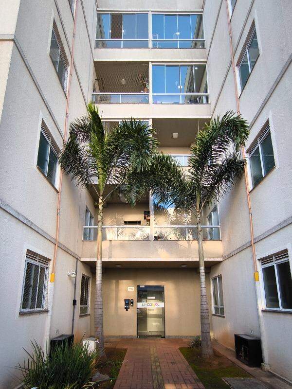 Apartamento à venda no bairro Jardim da Graminha: ENTRADA