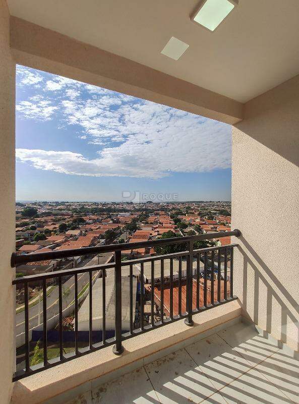 Apartamento à venda no bairro Jardim do Lago: Sacada 