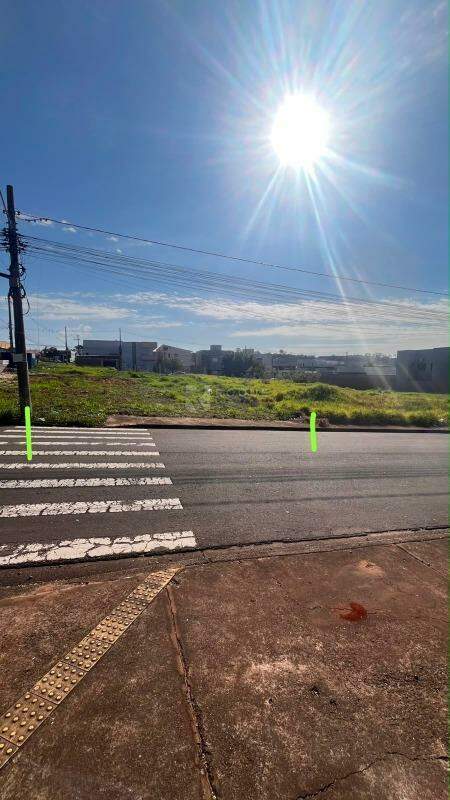 Terreno à venda no bairro Jardim Cidade Universitária I: 