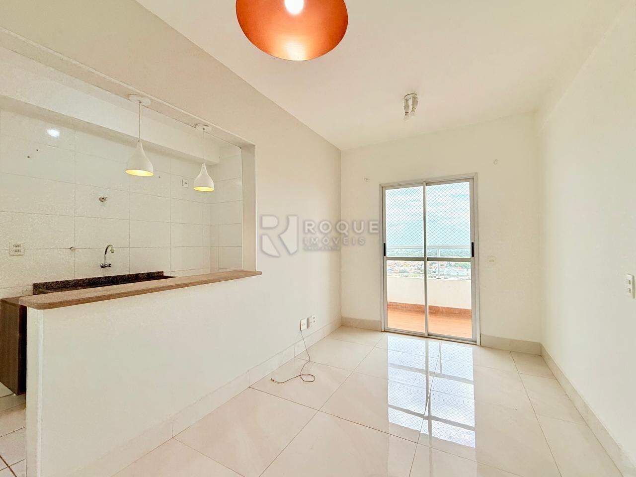 Apartamento para aluguel no bairro Chácaras Antonieta: Sala