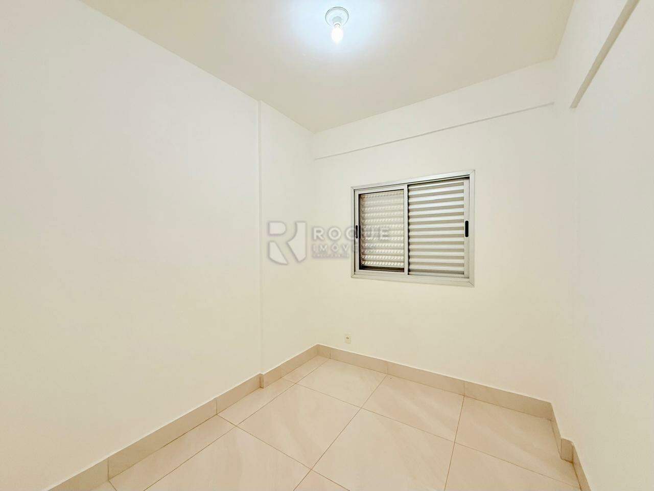 Apartamento para aluguel no bairro Chácaras Antonieta: Dormitório 01