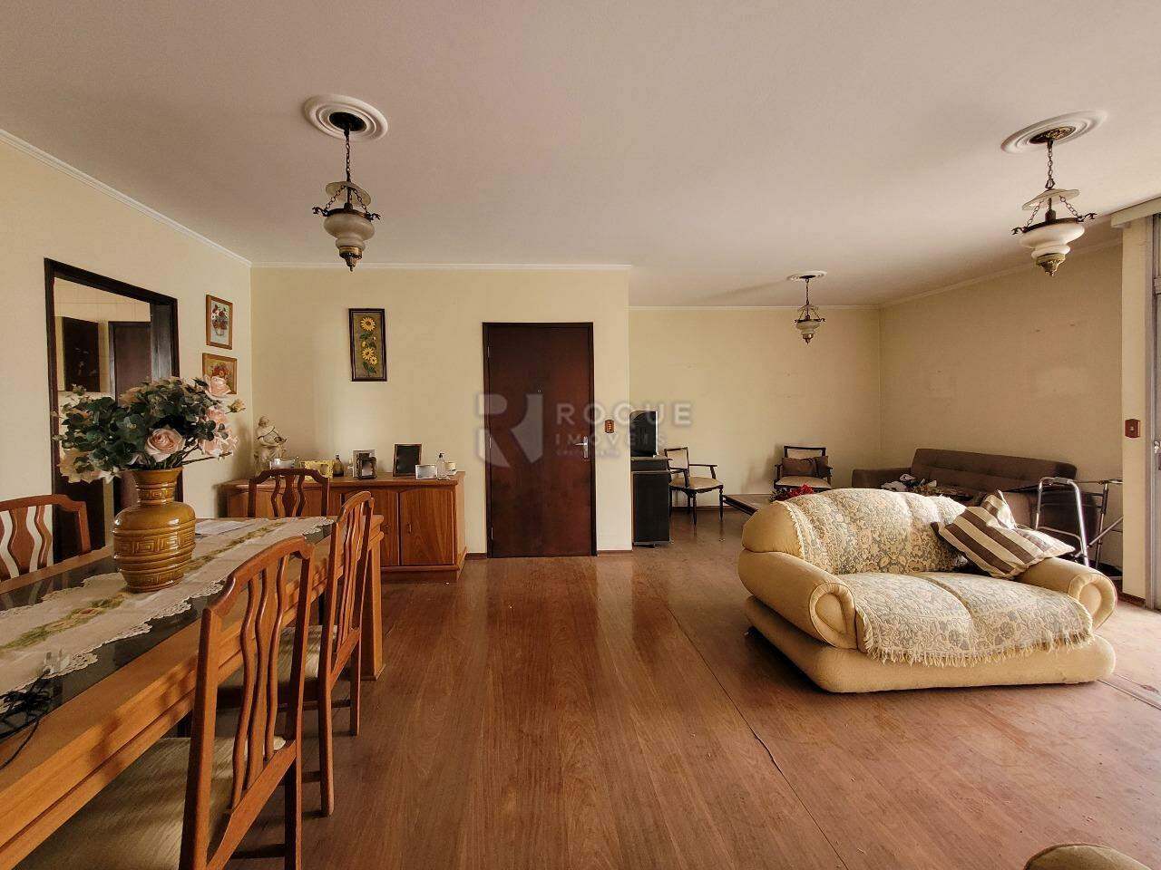 Apartamento para aluguel no bairro Centro: Sala