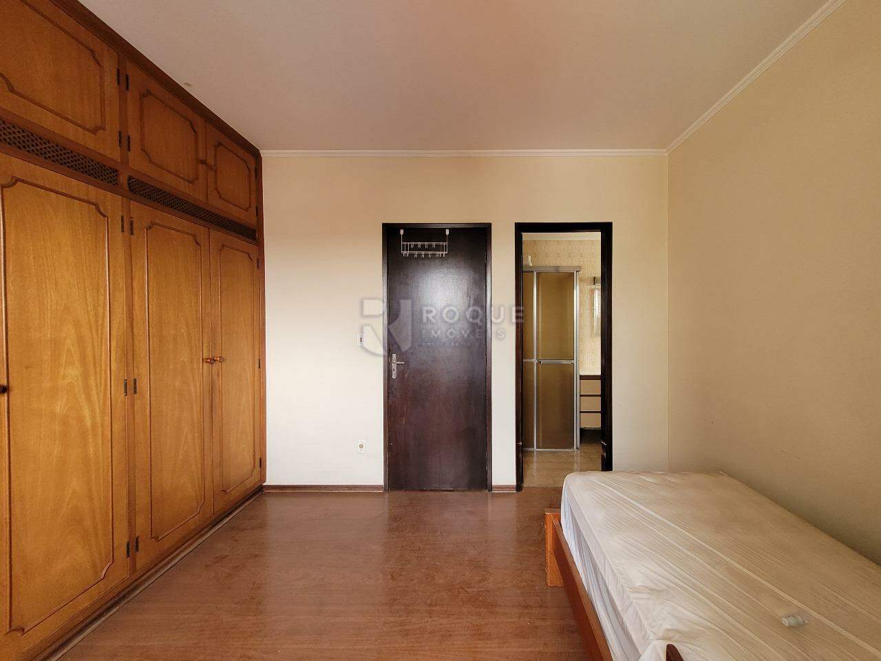 Apartamento para aluguel no bairro Centro: Suíte