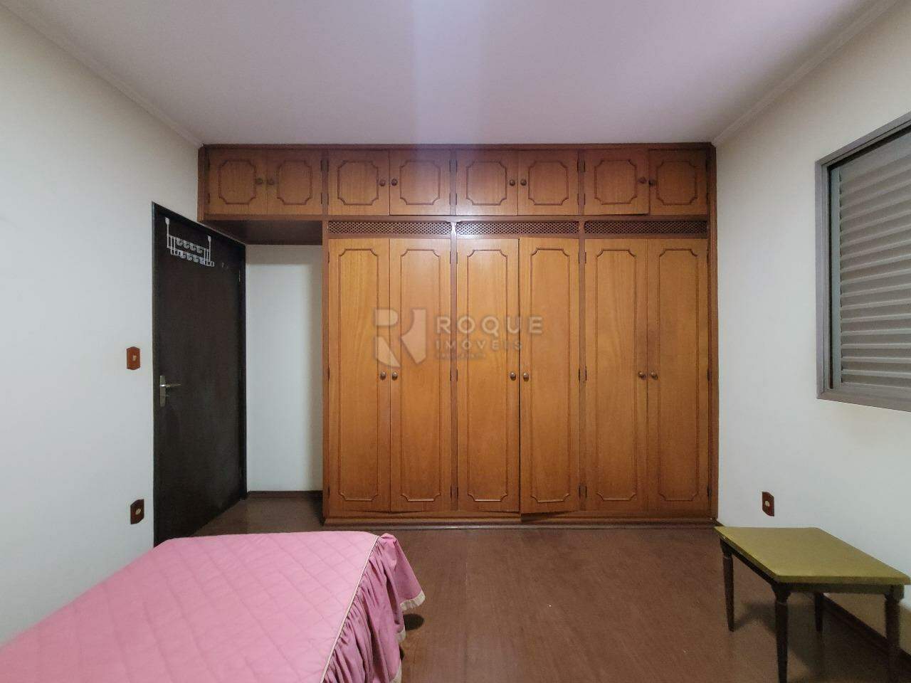 Apartamento para aluguel no bairro Centro: Dormitório 02